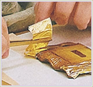 金箔(きんぱく)